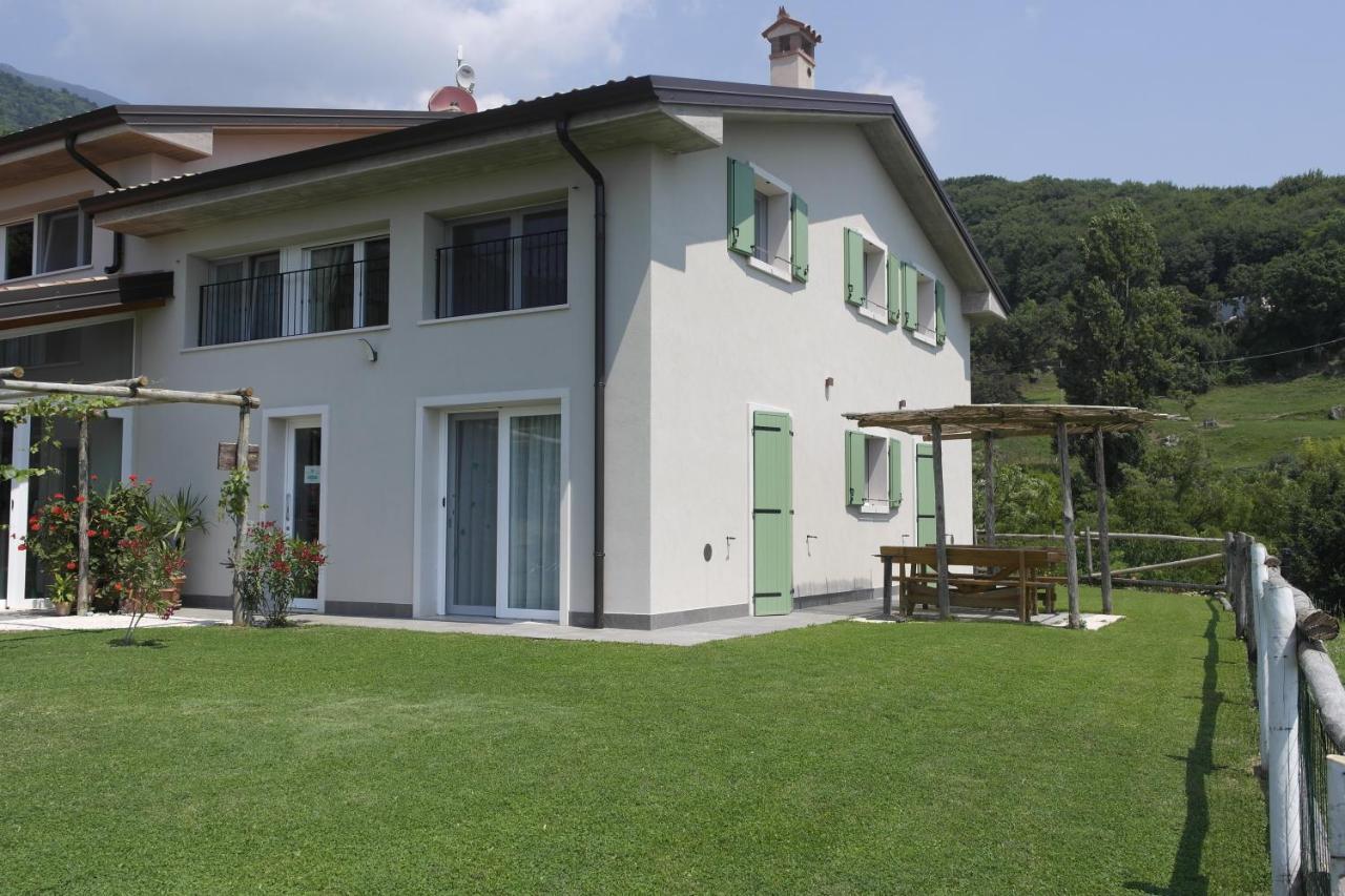 Agriturismo Fattoria Monte Baldo Vista Lago Caprino Veronese Kültér fotó