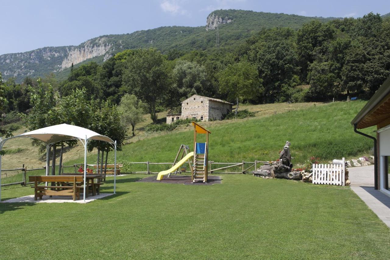 Agriturismo Fattoria Monte Baldo Vista Lago Caprino Veronese Kültér fotó