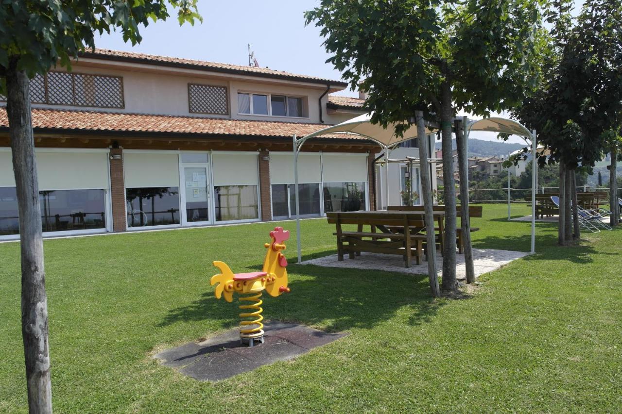 Agriturismo Fattoria Monte Baldo Vista Lago Caprino Veronese Kültér fotó