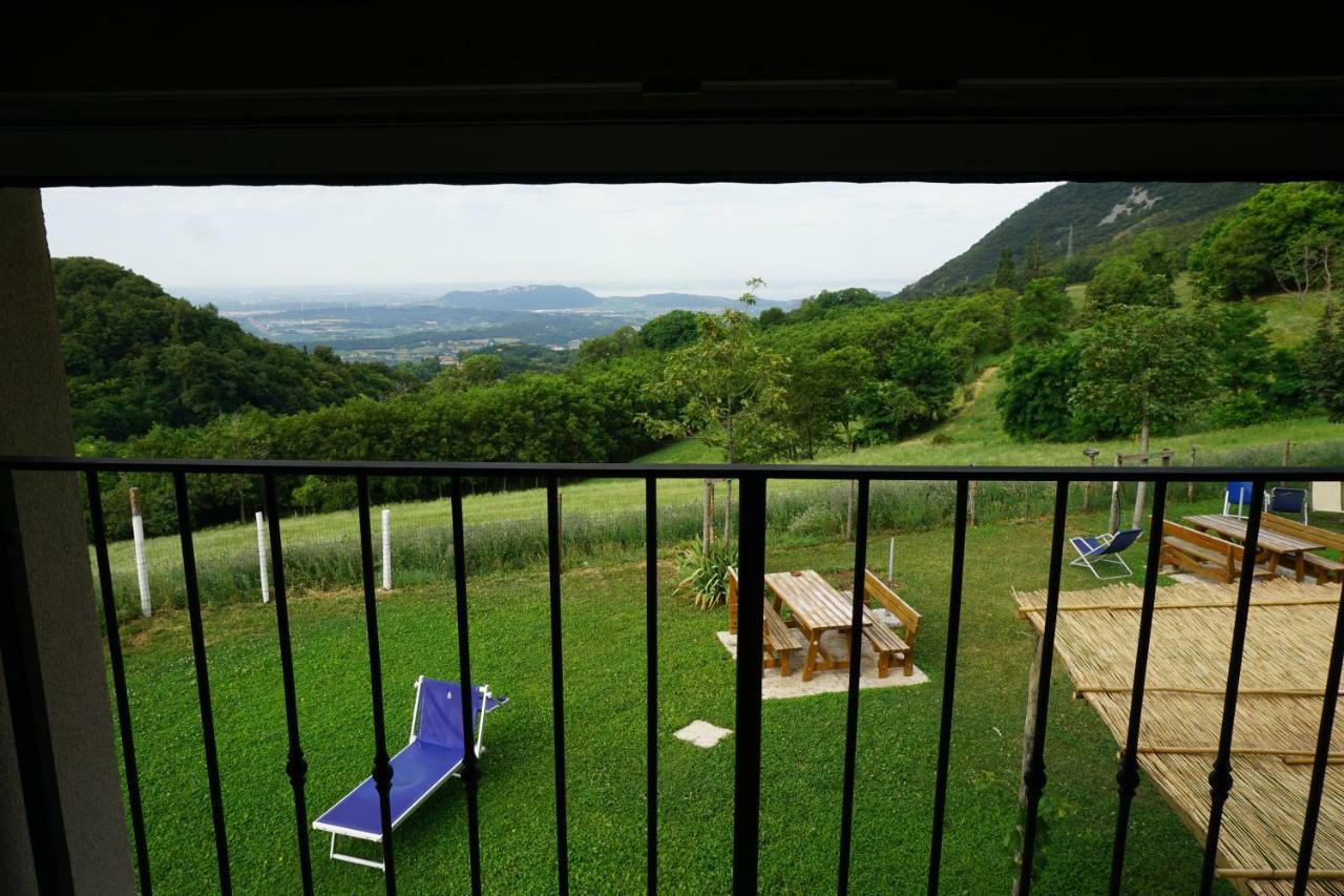 Agriturismo Fattoria Monte Baldo Vista Lago Caprino Veronese Kültér fotó